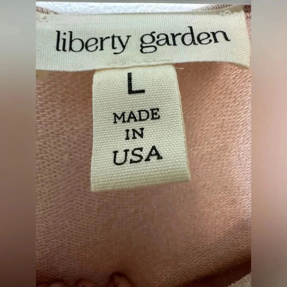 Liberty Garden beige laser cut pattern sleeveless top NWOT - Picture 6 of 8